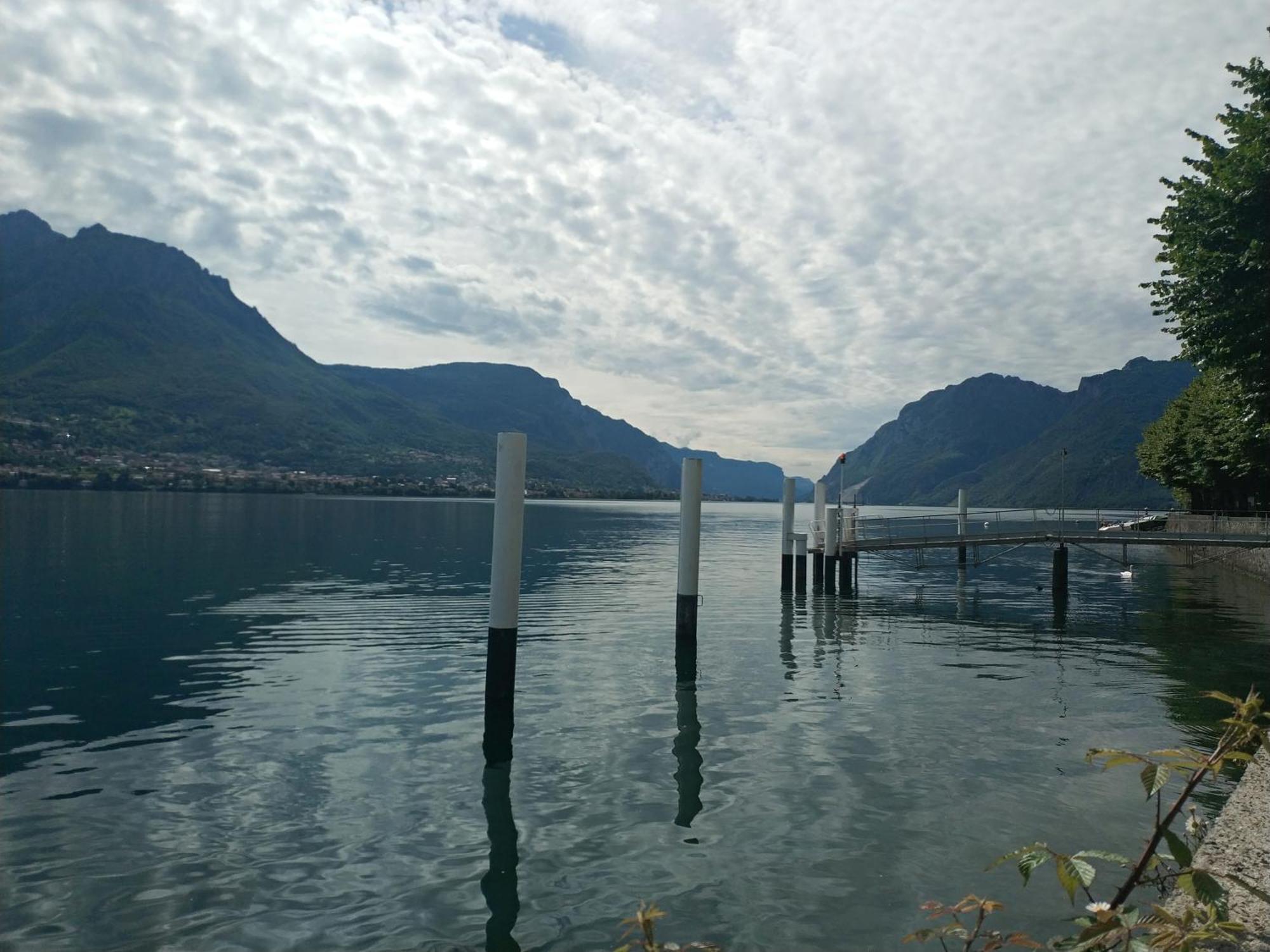Apartment A Lago Private Beach And Parking Oliveto Lario Quarto foto